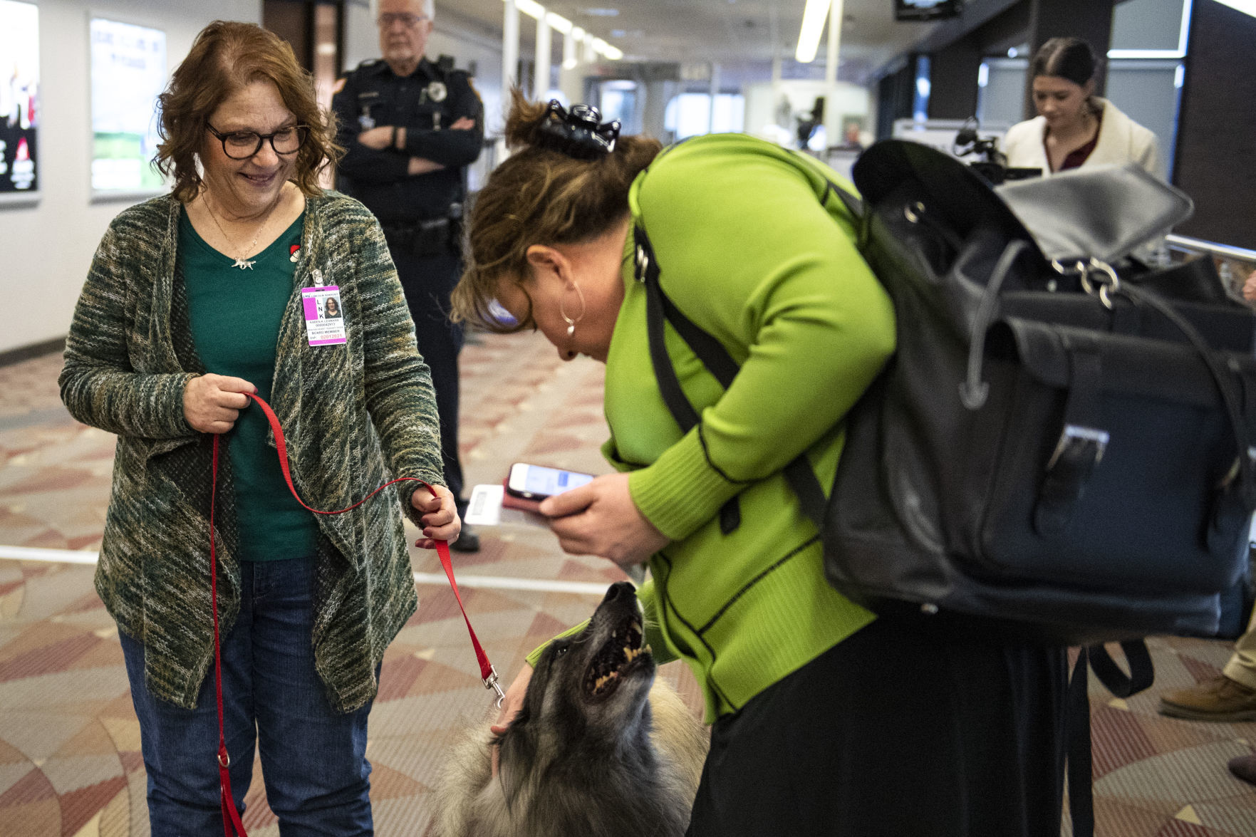 Airport dogs, 1.18